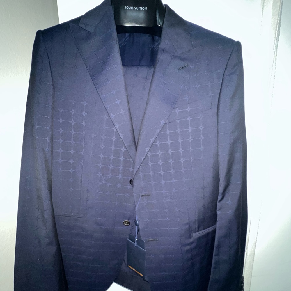 Royal blu Louis Vuitton Mens Suite